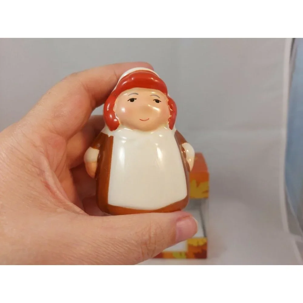 The Lilgrim Pair Salt & Pepper Shakers Publix 2017 Thanksgiving Table NIB 3.25